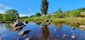 Woodlands Cottage Retreat in Garve
